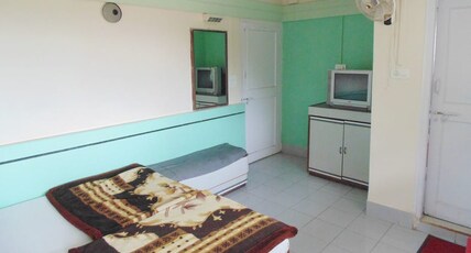 Hotel Sai Palace Room Type - Double Bedded Deluxe