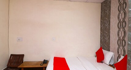 Lucky Guest House Room Type - Standard room