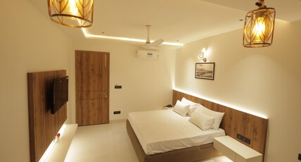 KARSHNI FOOD AND RESORT Room Type - Deluxe Room