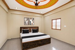 Address of Hotel O Golden crest inn