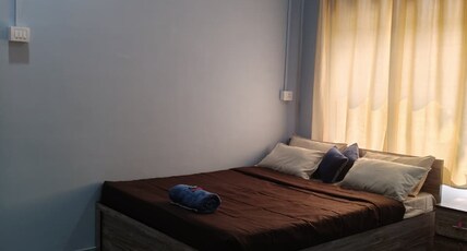ShreeJi Homestay | 5Min From New Airport Room Type - Standard Room With Free Wifi