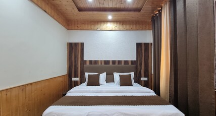 Hotel Rajinder Prasth Room Type - Family Room