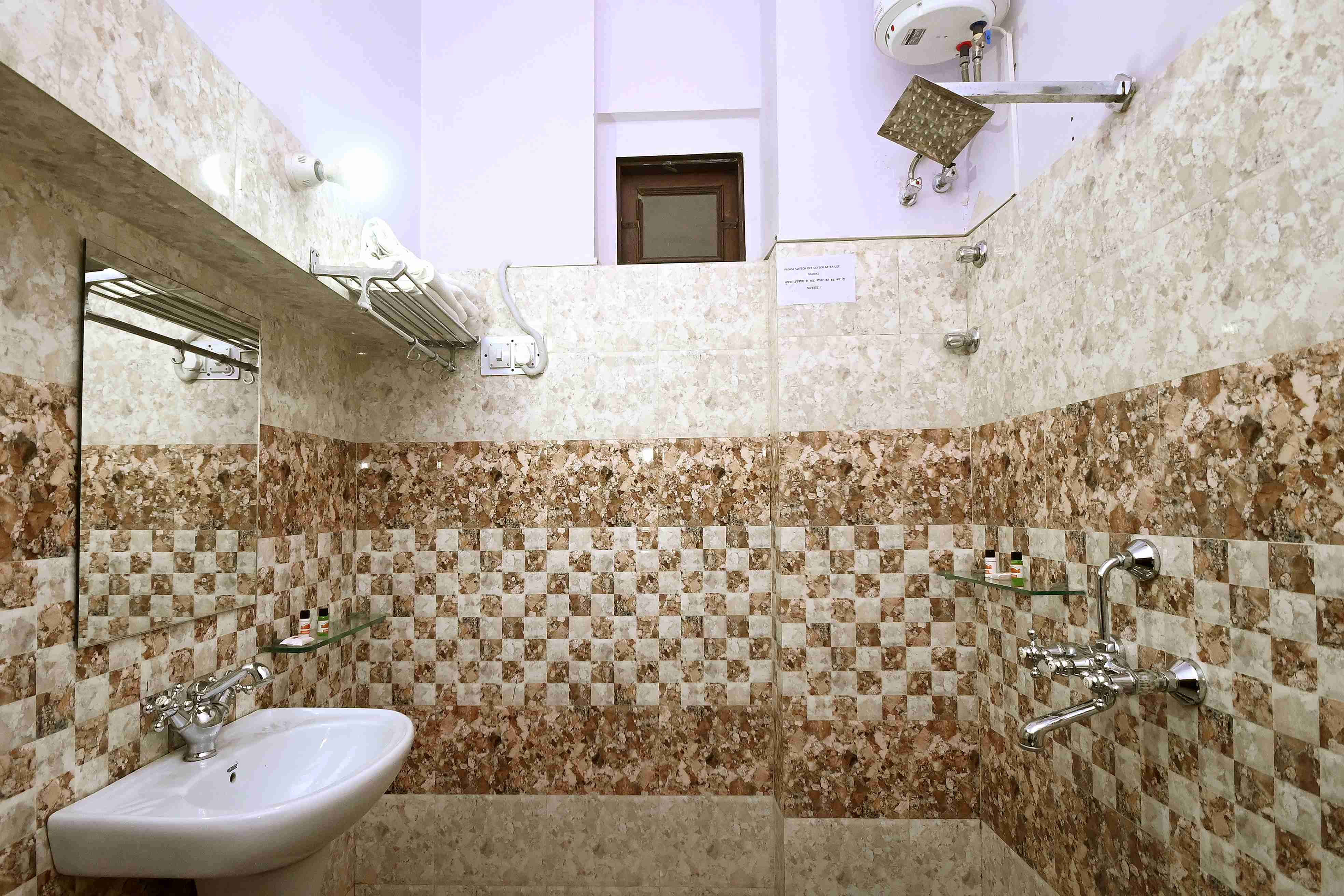 Virasat Mahal - Jaipur City Centre Hotel - Tap to explore photos