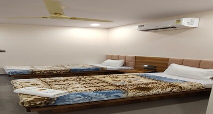 Marwadi Inn Room Type - STANDARD ROOM