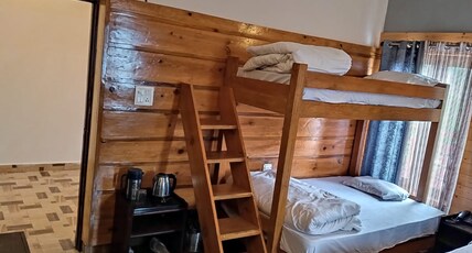 Himalayan kiwis kanatal Room Type - Bedroom 8 Family room Bunk bed 