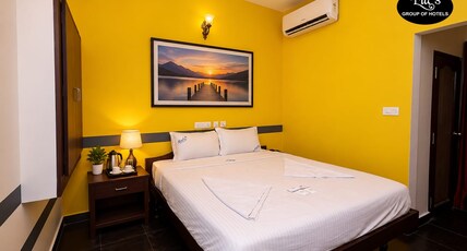Lia's Beach House | Room & Restaurant Room Type - Lias deluxe room
