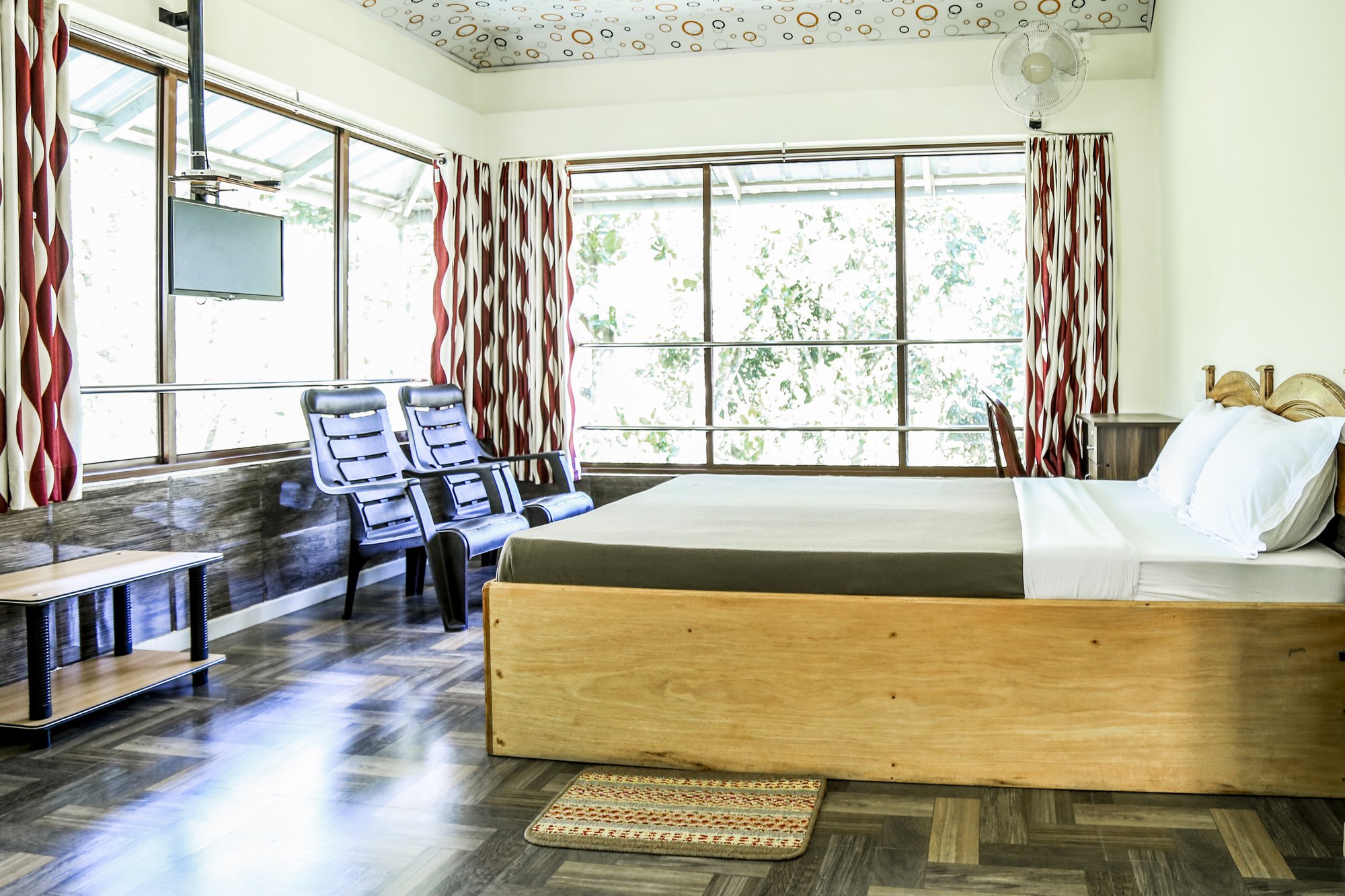 River Rock Homestay | Rooms & Caretaker - Tap to explore photos