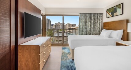Hokulani Waikiki By Hilton Grand Vacations Room Type - 1 BDRM 2 DBL ACC HEAR