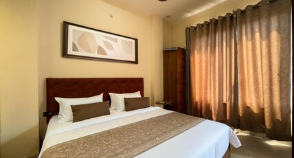 Shri Ram Retreat Guest House Room Type - Standard Room with Air Conditioning Shri Ram Retreat Guest House Room Type - Standard Room with Air Conditioning