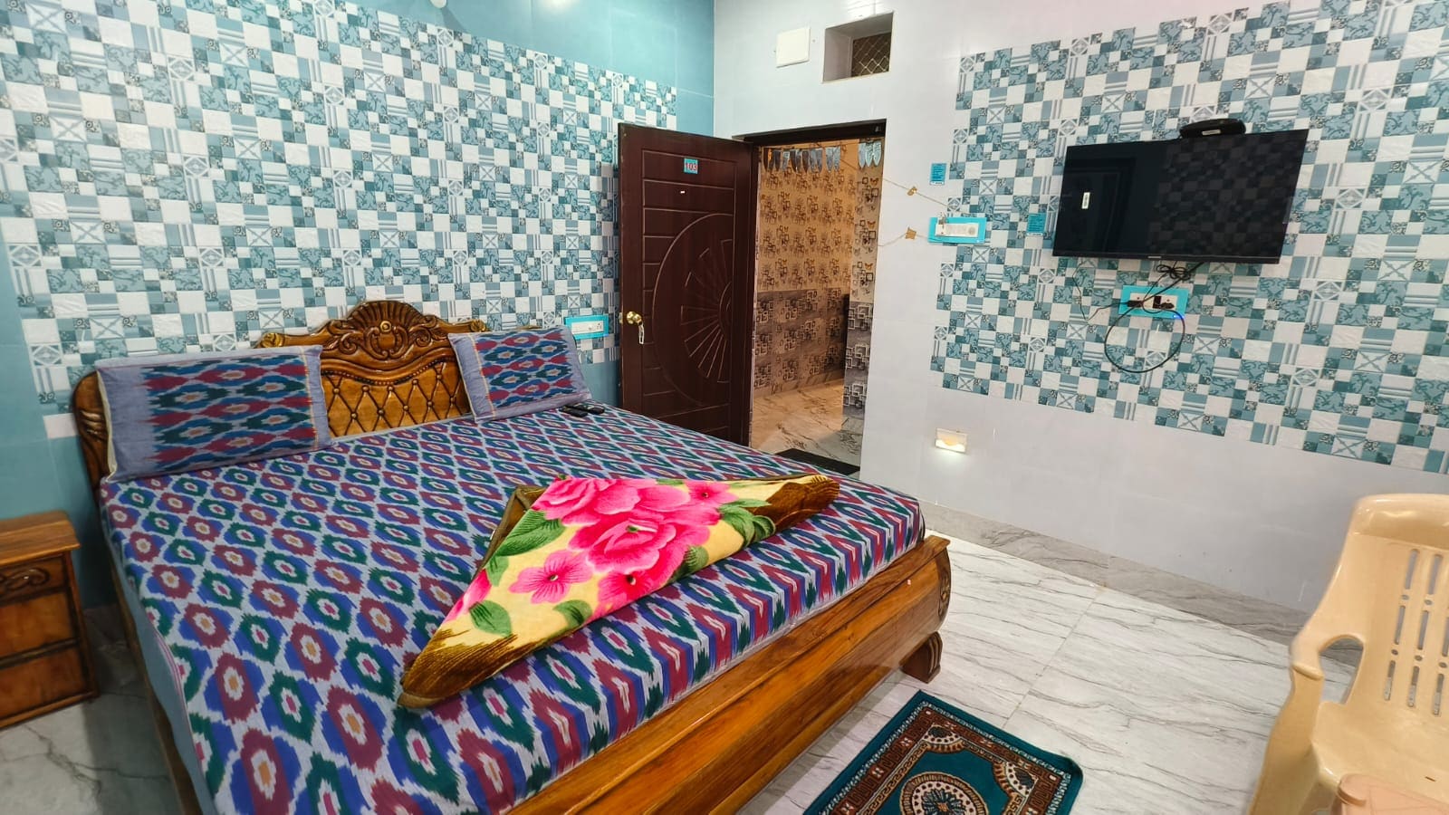 Sri Krushna Nibas | Entire Studio Apartment | 1KM From Shree Jagannath Temple - Tap to explore photos