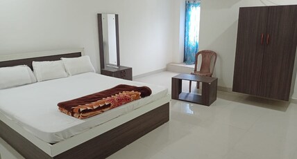 HOTEL SRI GUNINA PRIDE Room Type - NON AC