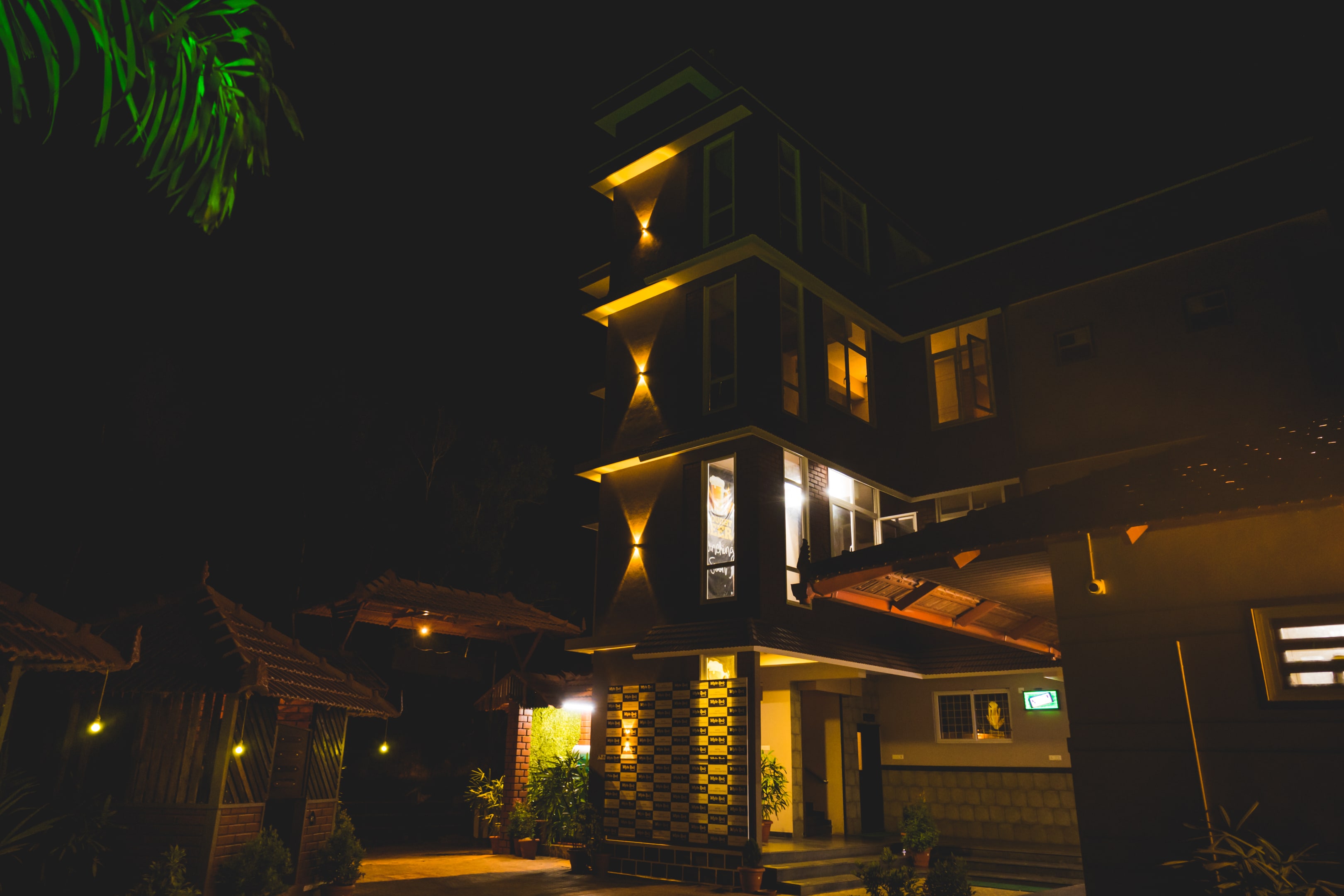 Hotel Southern Heritage - Tap to explore photos