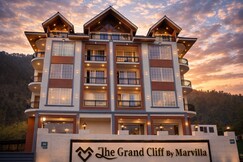 THE GRAND CLIFF (BY MARVILLA)