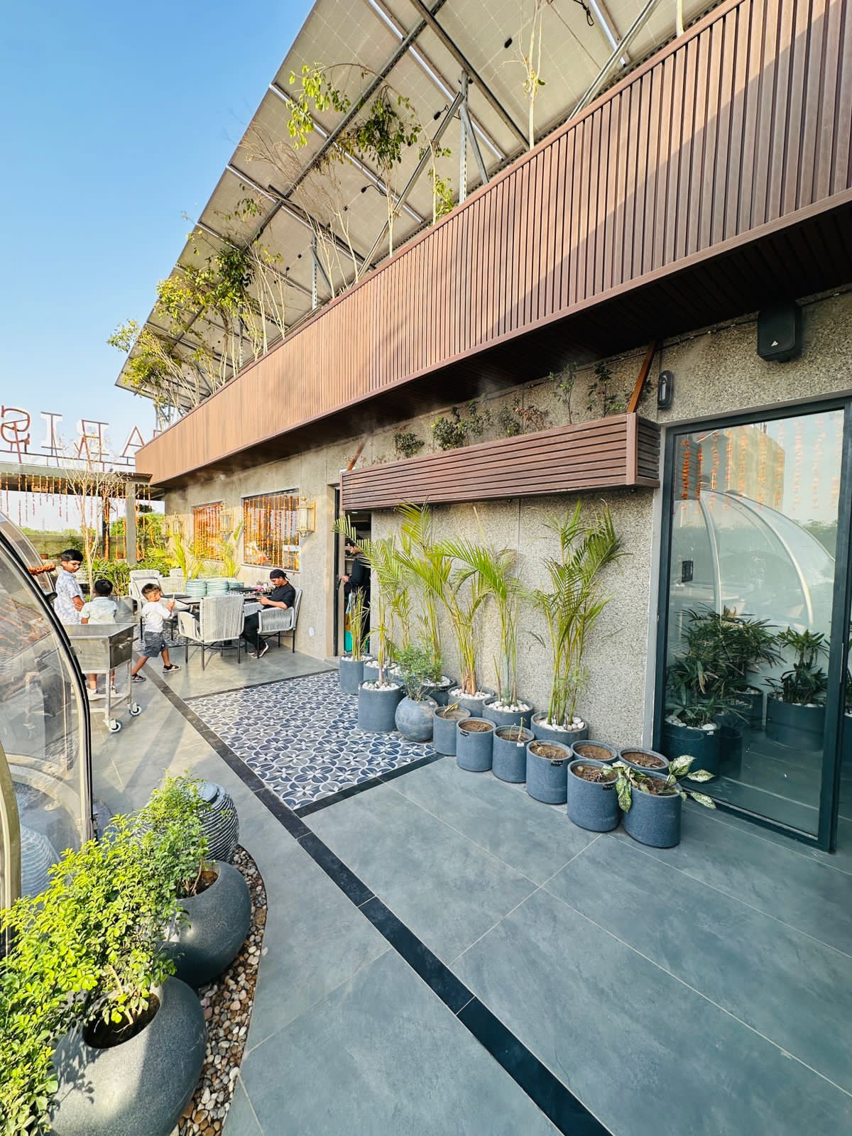 Farishta Garden And Cafe - Tap to explore photos