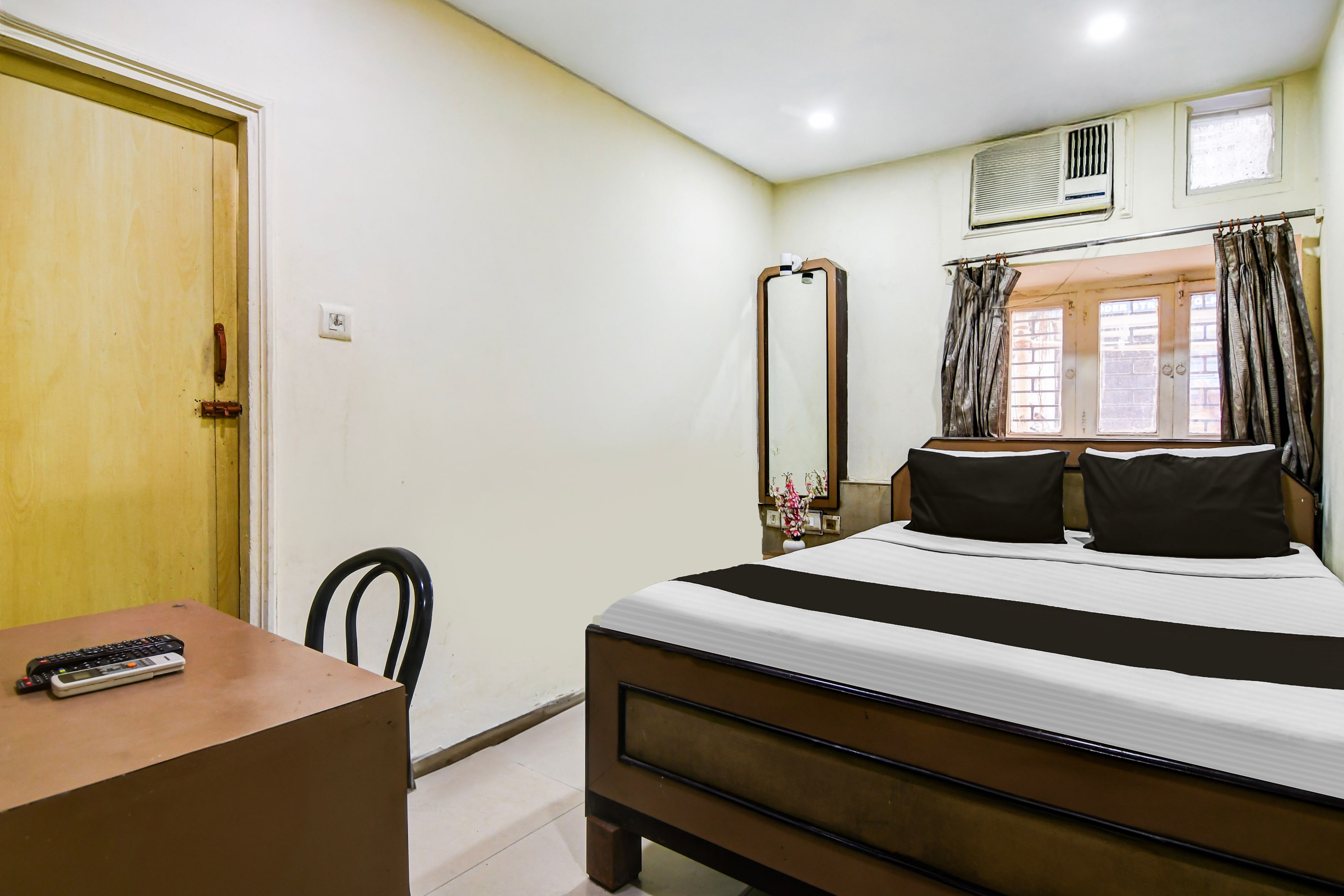 Hotel O Bhagirathi Guest House - Tap to explore photos