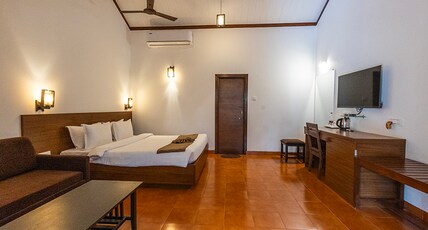 Scarlet Resort Room Type - Super Deluxe AC