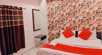 Hotel Royal Palace Nava naroda Room Type - Deluxe Room