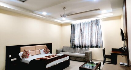 Hotel Jodha The Great, Kuberpur Room Type - Deluxe Room