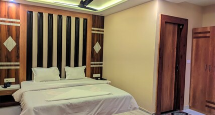 TN RESORT Room Type - DELUXE ROOM WITH BALCONY SEA VIEW