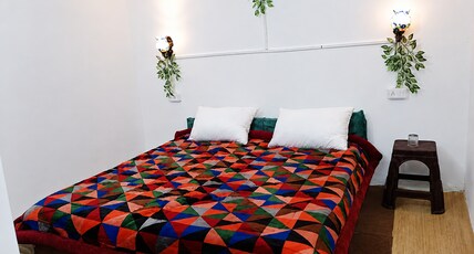 Jugnoo Cafe and Stay Room Type - Family Suite Double Room
