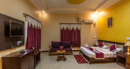 KSTDC Hotel Mayura Chalukya Badami Room Type - Deluxe Double Ac