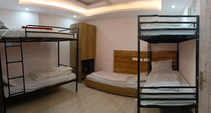 Yog Namah Rooms & Dorms Room Type - Mixed Dorm