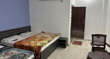 Sheshma Guest House Room Type - 4 Beds Room