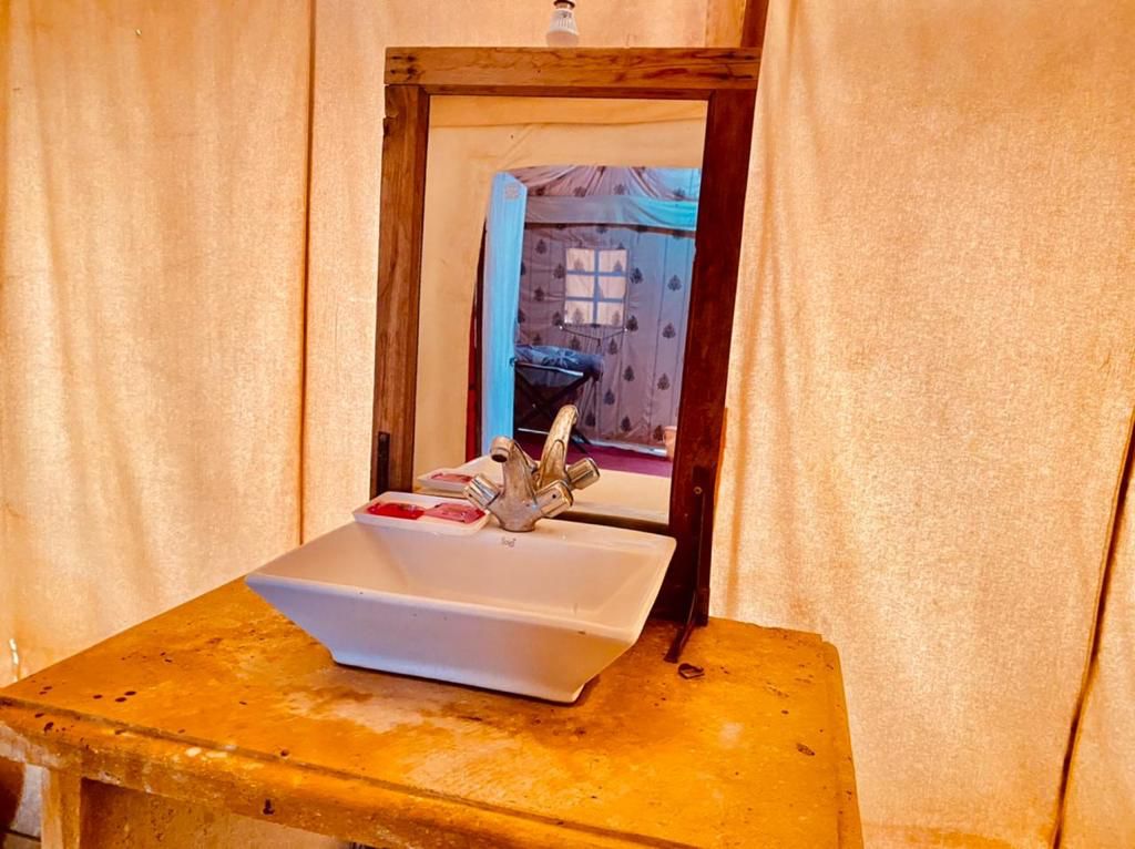 Chalo Jaisalmer Desert Camp - Tap to explore photos