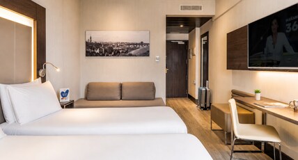 Novotel Madrid Center Room Type - Standard Room with twin beds and sofa bed Novotel Madrid Center Room Type - Standard Room with twin beds and sofa bed