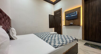 Trishika residency Room Type - Deluxe Comfort Room