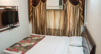 HOTEL BAJAJ Room Type - Deluxe AC Room