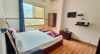 Hotel Chakasha Govindam (Property Near Devprayag Sangam) Room Type - Super Deluxe Room