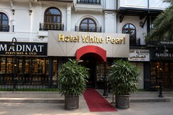 Hotel White Pearl - Colaba