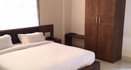 Hotel Shree Krishna Mahal Room Type - Deluxe AC Room