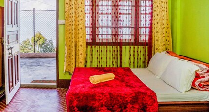 Aashirwaad Homestay  | Rooms & Guided Treks Room Type - Private room
