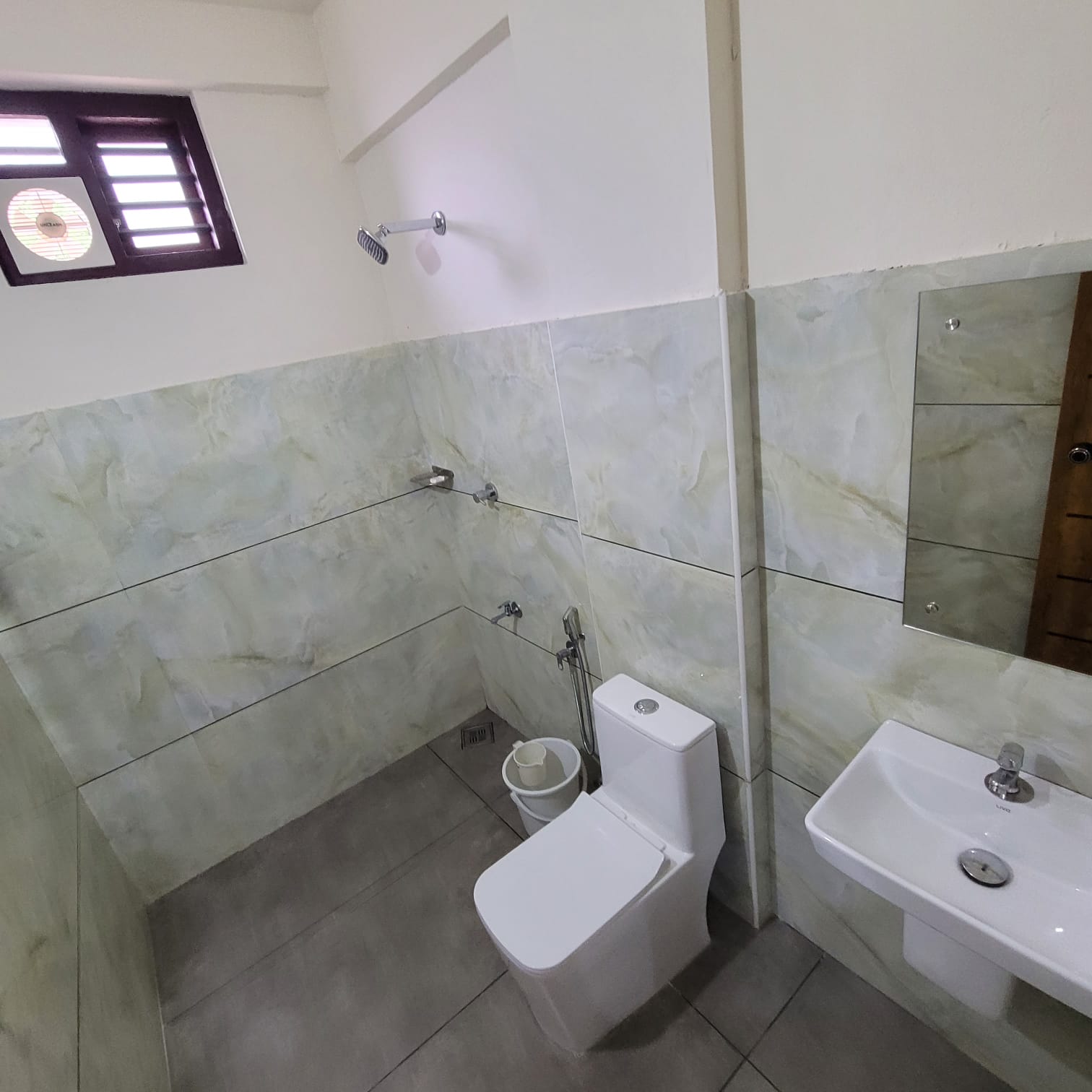 Thamarassery INN Luxury and Budget Rooms - Tap to explore photos