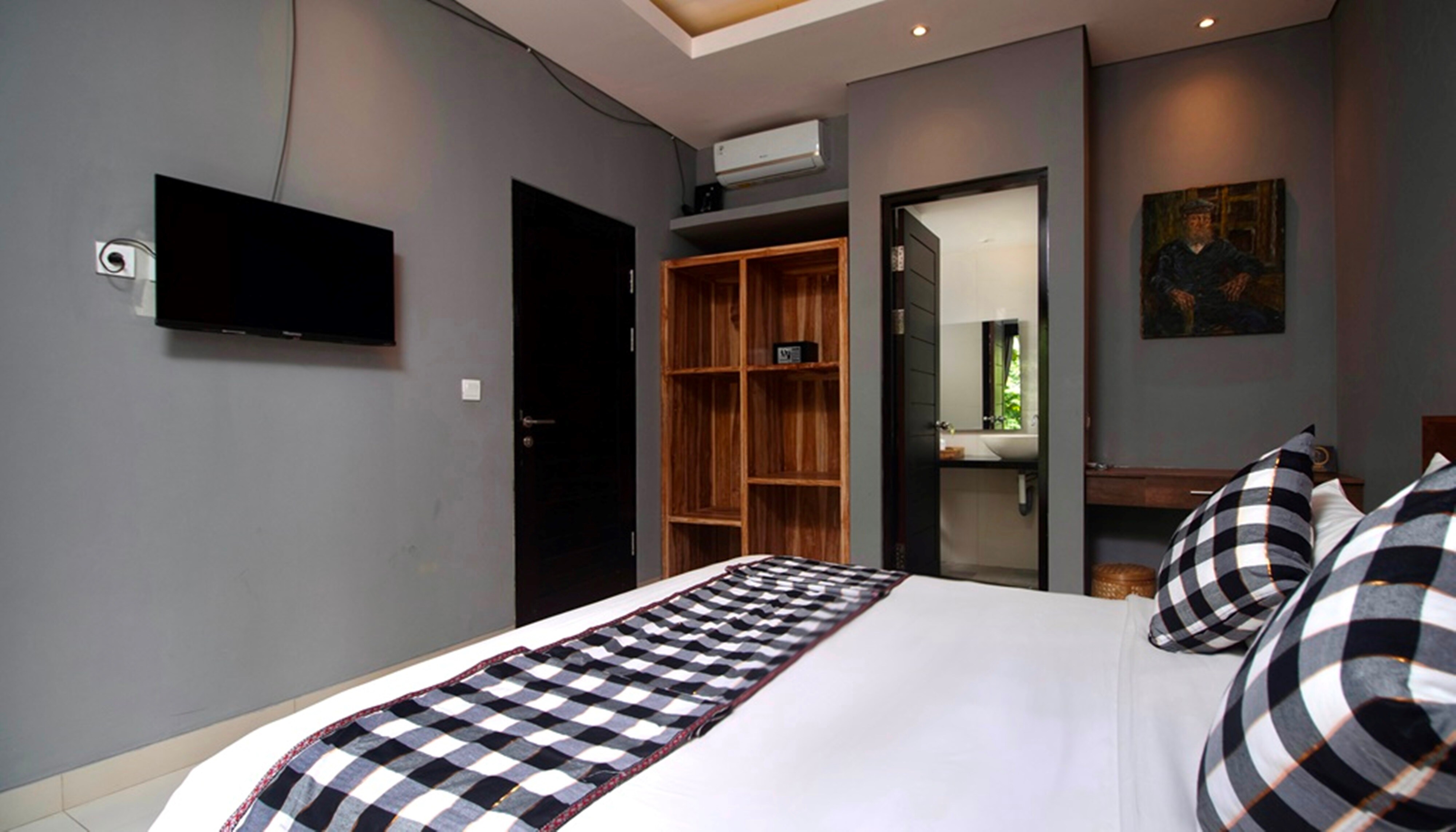 Nawa Sakti Resort - Tap to explore photos