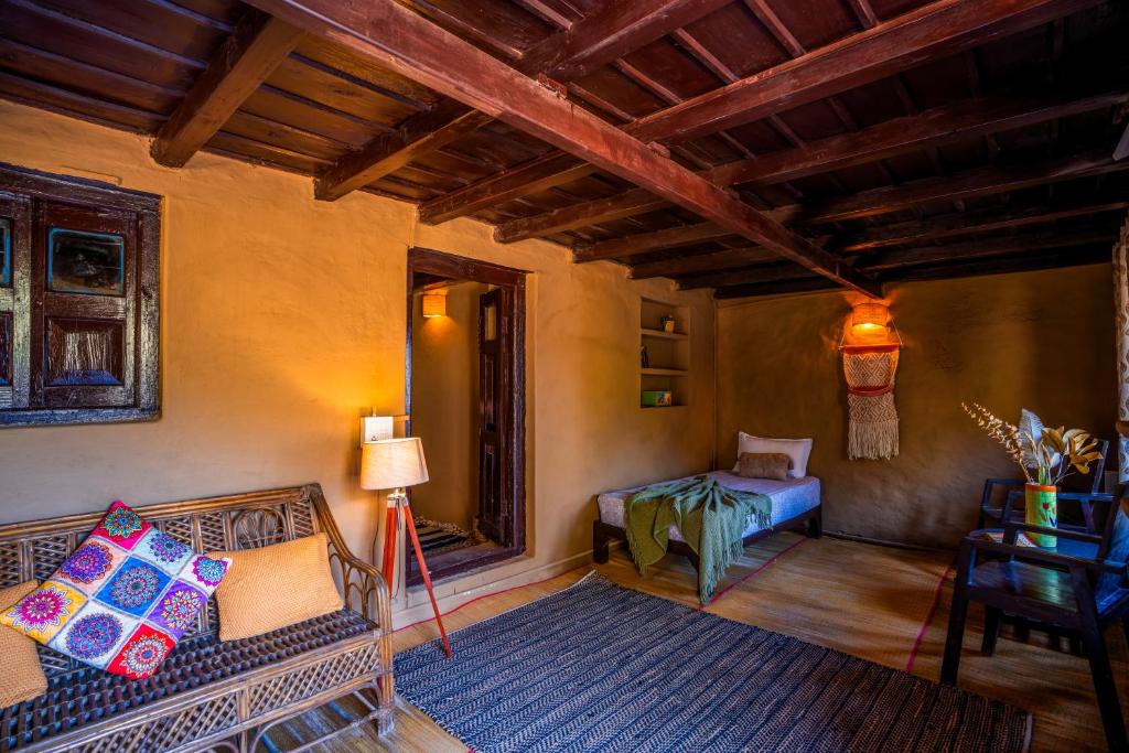 HimVas Himalayan View Heritage Home Ramgarh - Tap to explore photos