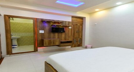 Taj Sqaure Homestay Room Type - Deluxe superior room