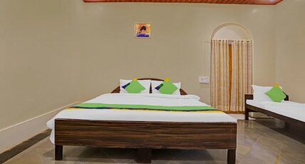 Cecil by Prospera Hospitality Pvt. Ltd. Room Type - Deluxe Room