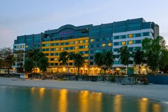 Mercure Penang Beach