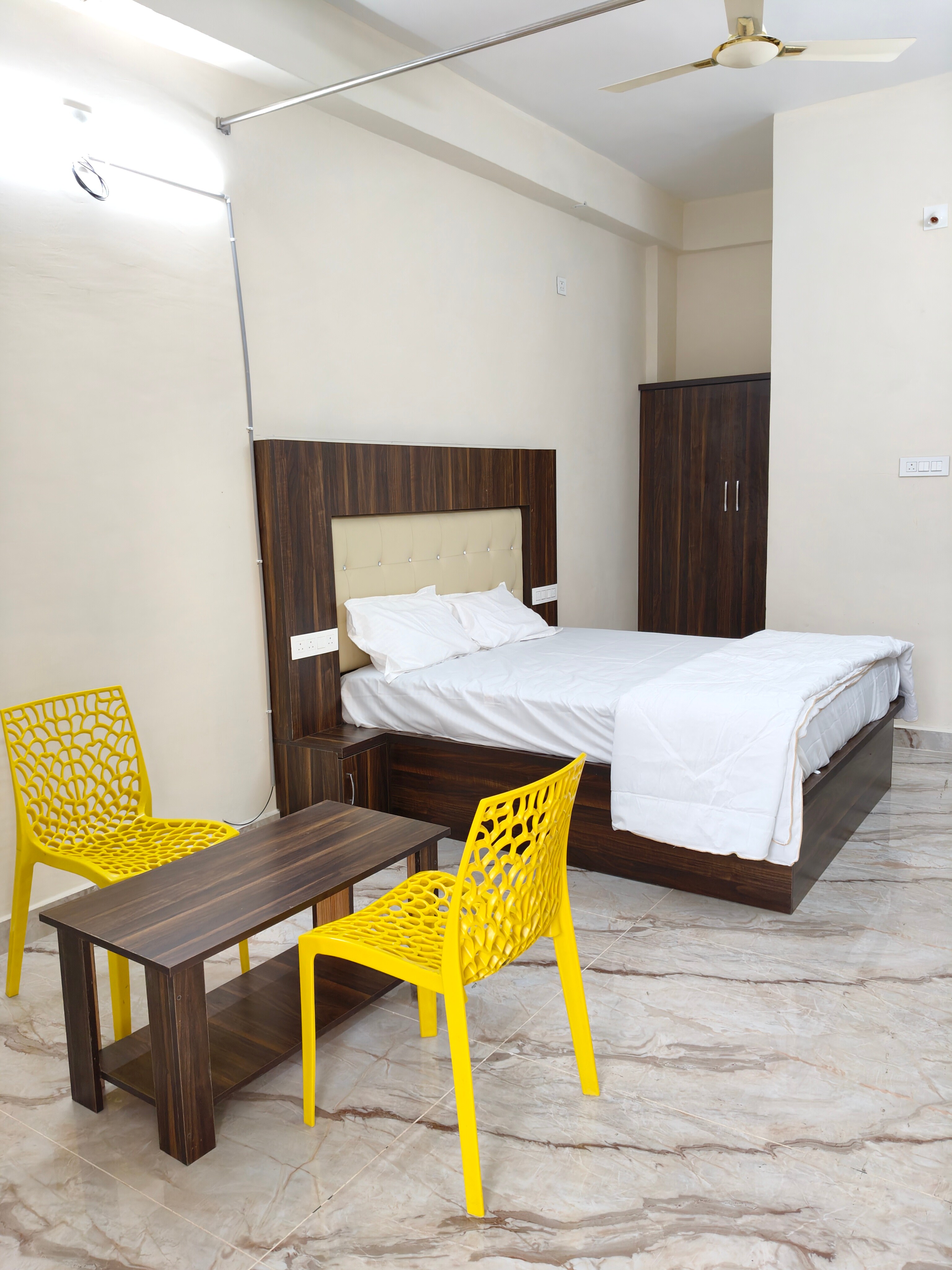 Hotel Lotus inn Residency - Tap to explore photos