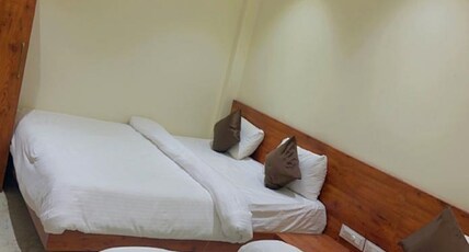Apex Lodging Room Type - Premium Double King bed AC Room