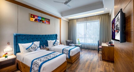 Lords Inn Chandigarh -Zirakpur Room Type - SUPERIOR TWIN BED 2+1 Offer on Beverage Lords Inn Chandigarh -Zirakpur Room Type - SUPERIOR TWIN BED 2+1 Offer on Beverage
