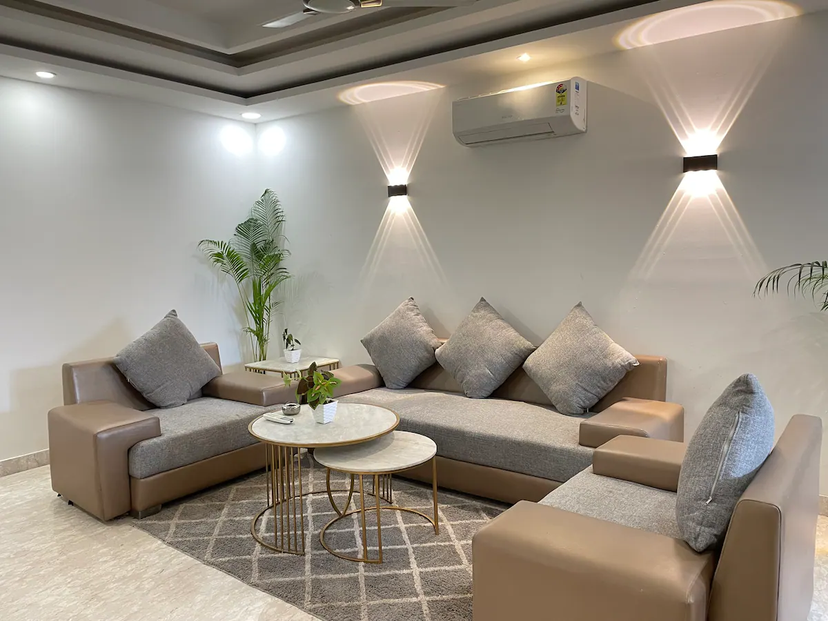 BedChambers Luxurious 3BHK Apartment @Artemis