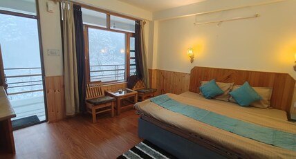Green Woods Old Manali Hotel And Cafe Room Type - Family Room