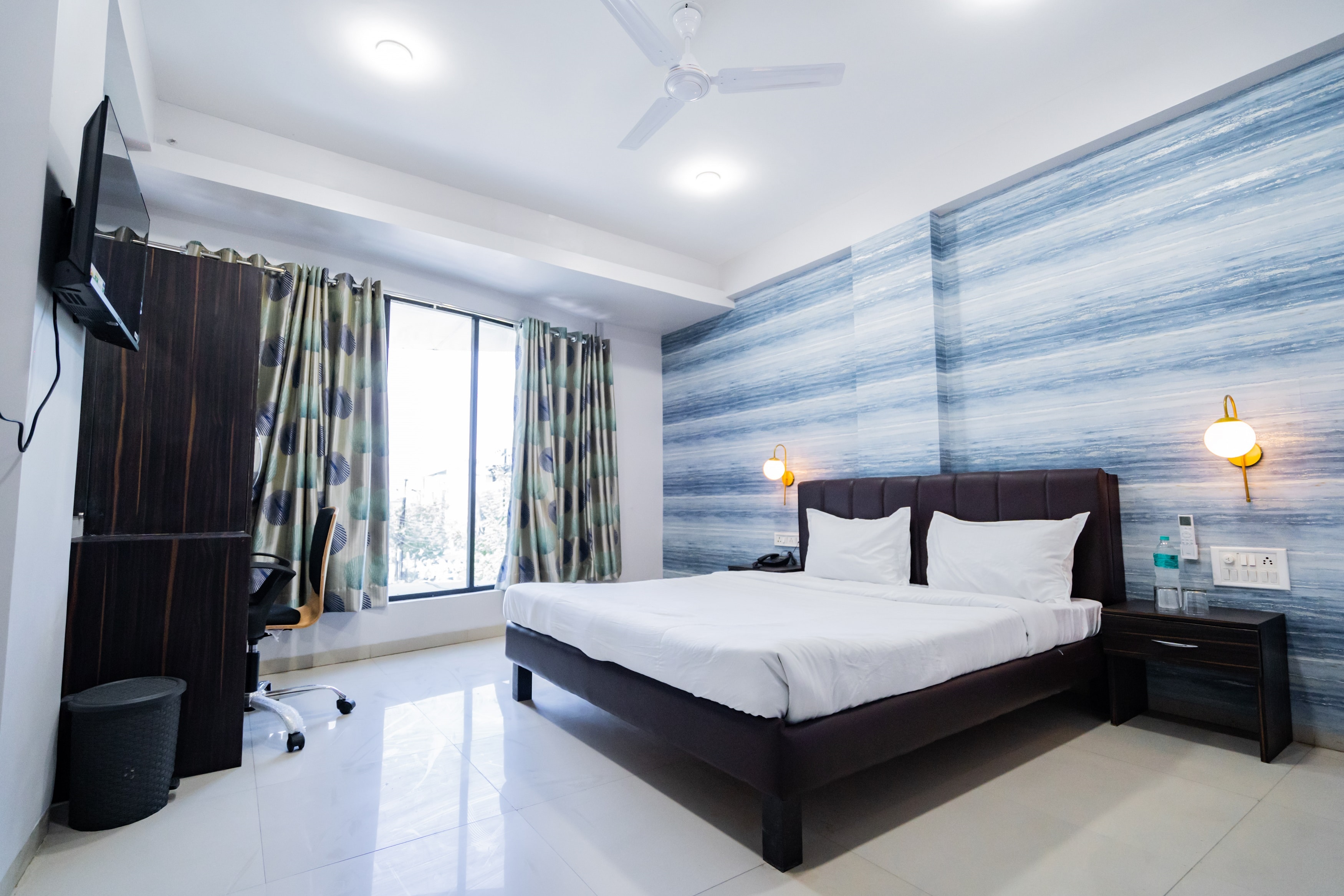 Hotel C20 - Tap to explore photos