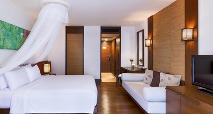 Pullman Pattaya Hotel G Room Type - Lanai Pool, 1 King Size Bed, Pool Access