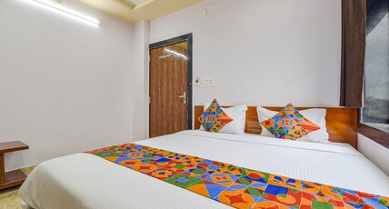 Hotel Lali Palace Room Type - Deluxe