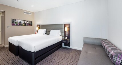 Premier Inn Doha Airport Room Type - Smoking - Twin Room